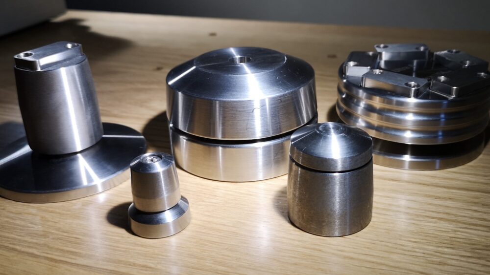 A Rough Guide to Stillpoints