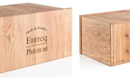 Entreq Pluton Ground Box
