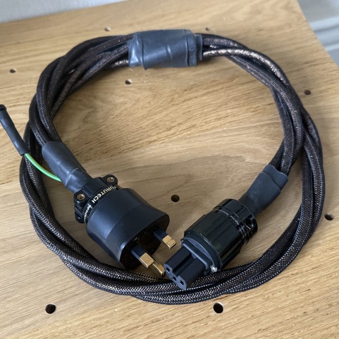 Merlin Cables Dragon mk2 FE Power Cable @ Audio Therapy