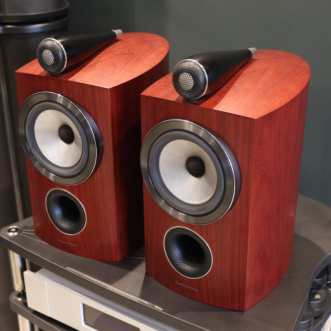 B&W 805 D3 Speakers @ Audio Therapy
