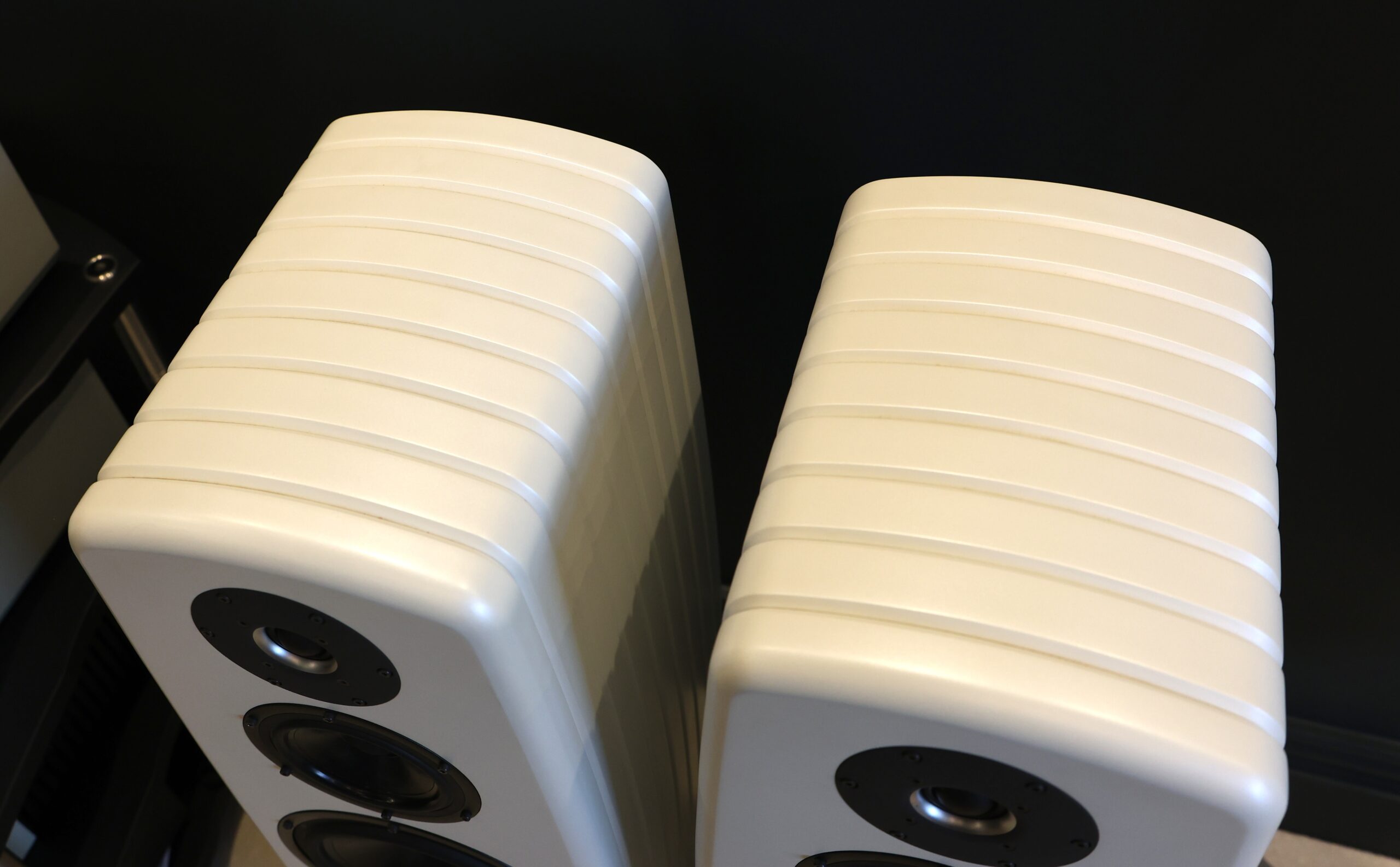Art Nouveau 8 Loudspeakers @ Audio Therapy