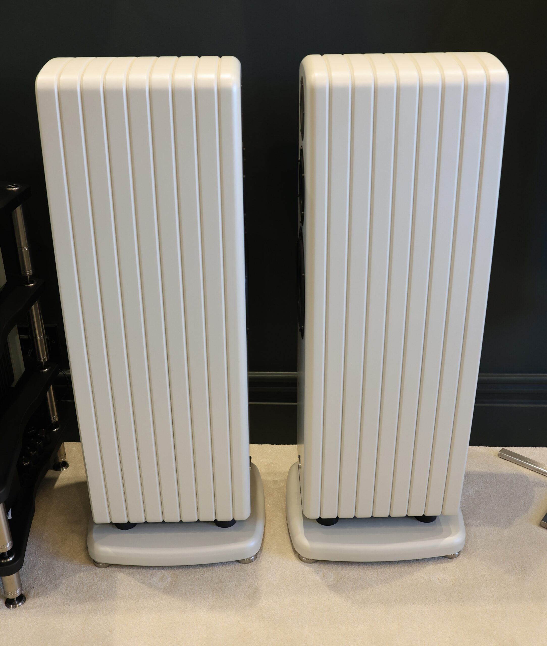 Art Nouveau 8 Loudspeakers @ Audio Therapy