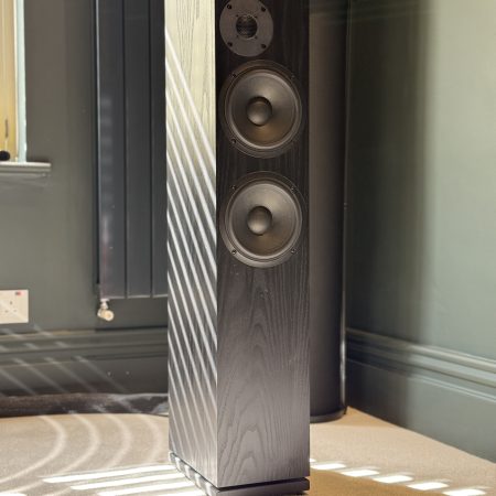 OePhi Lounge 2.5 Loudspeakers @ Audio Therapy