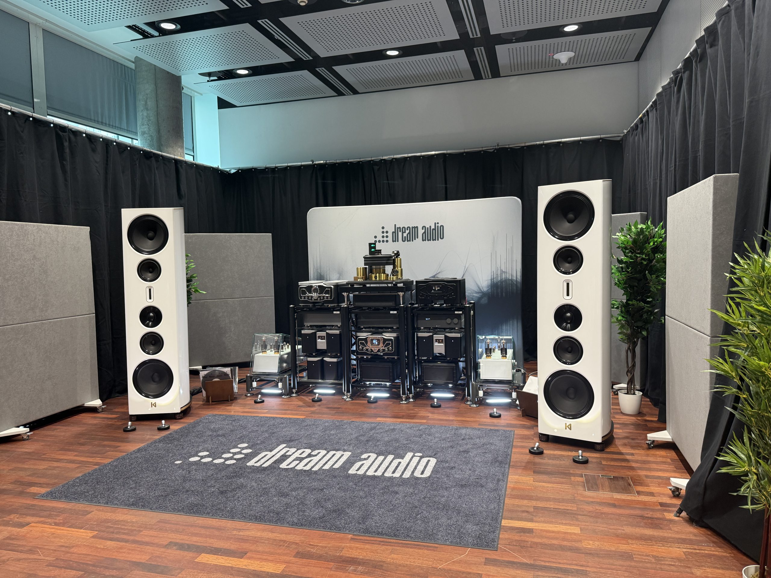 Kroma Atelier Maribel @ Audio Therapy