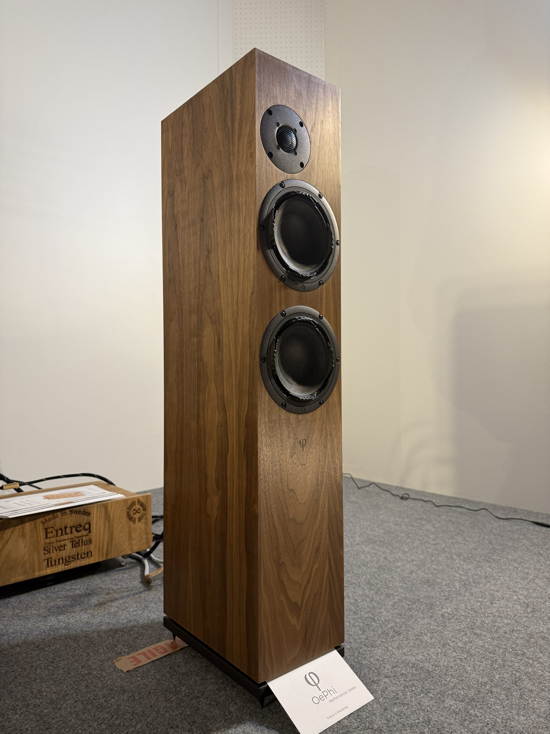 OePhi Transcendence 2.5 @ Audio Therapy