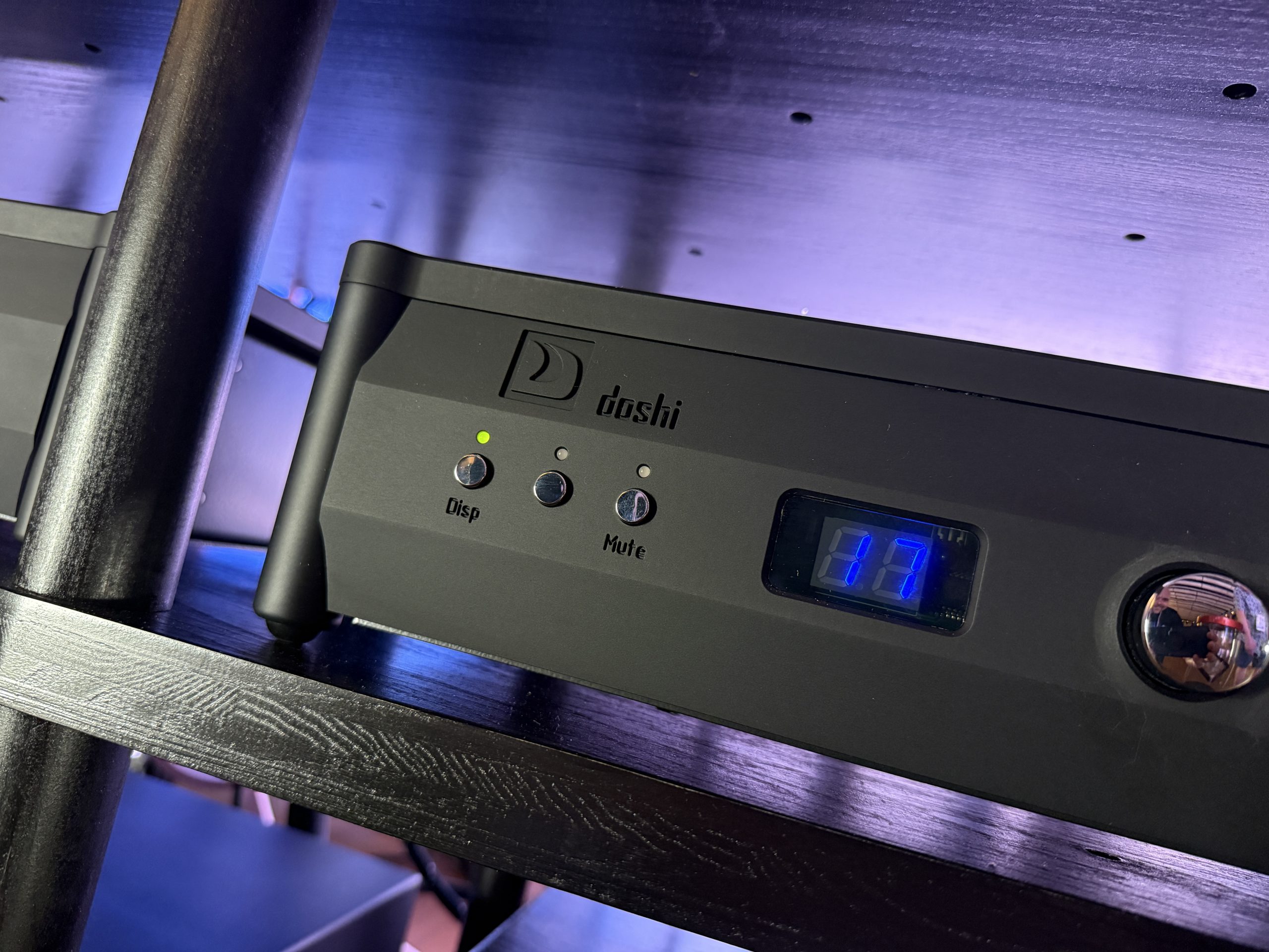 Doshi Evolution Line Preamplifier @ Audio Therapy
