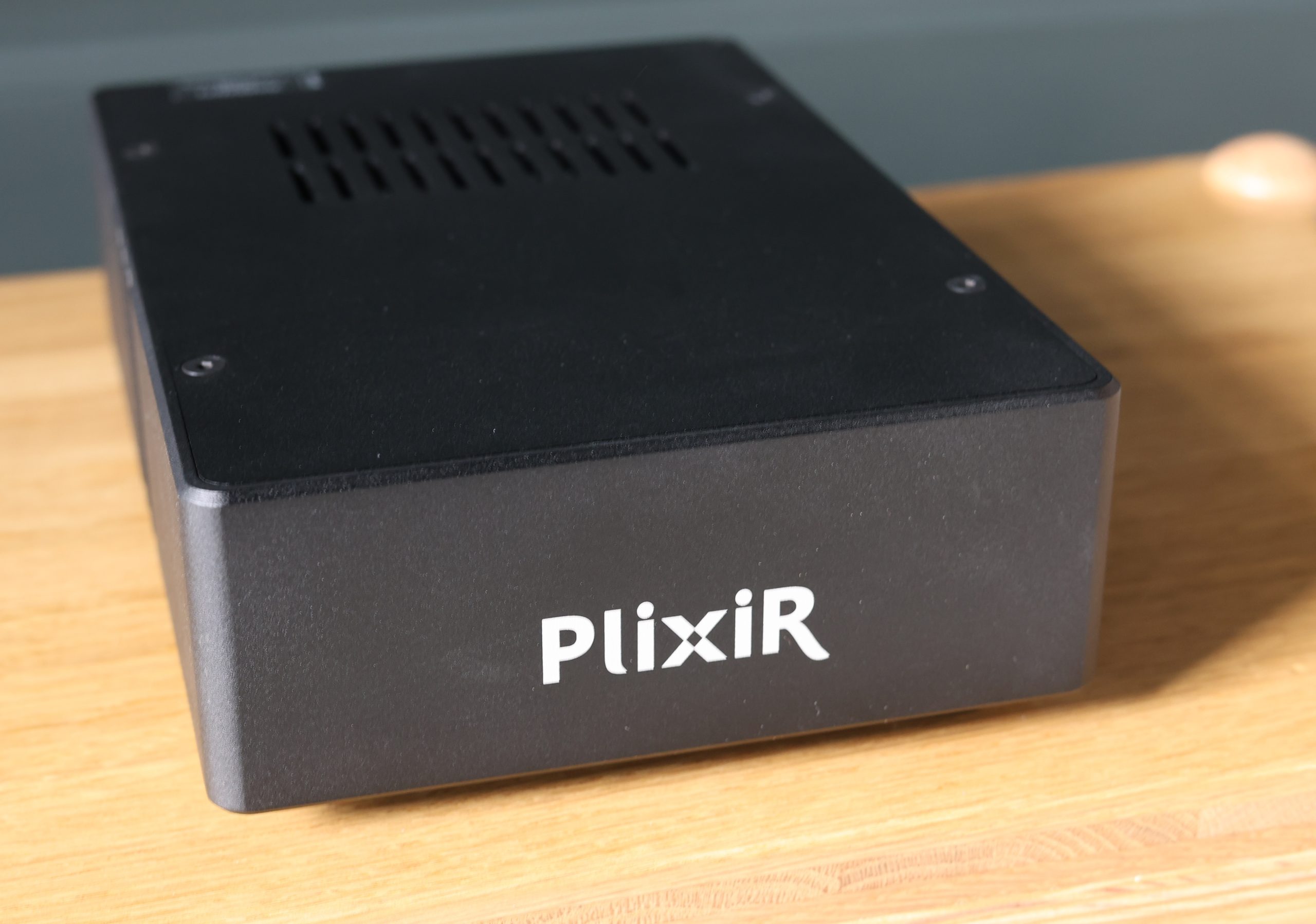 Plixir Elite BDC 15V Dual Output Power Supply @ Audio Therapy