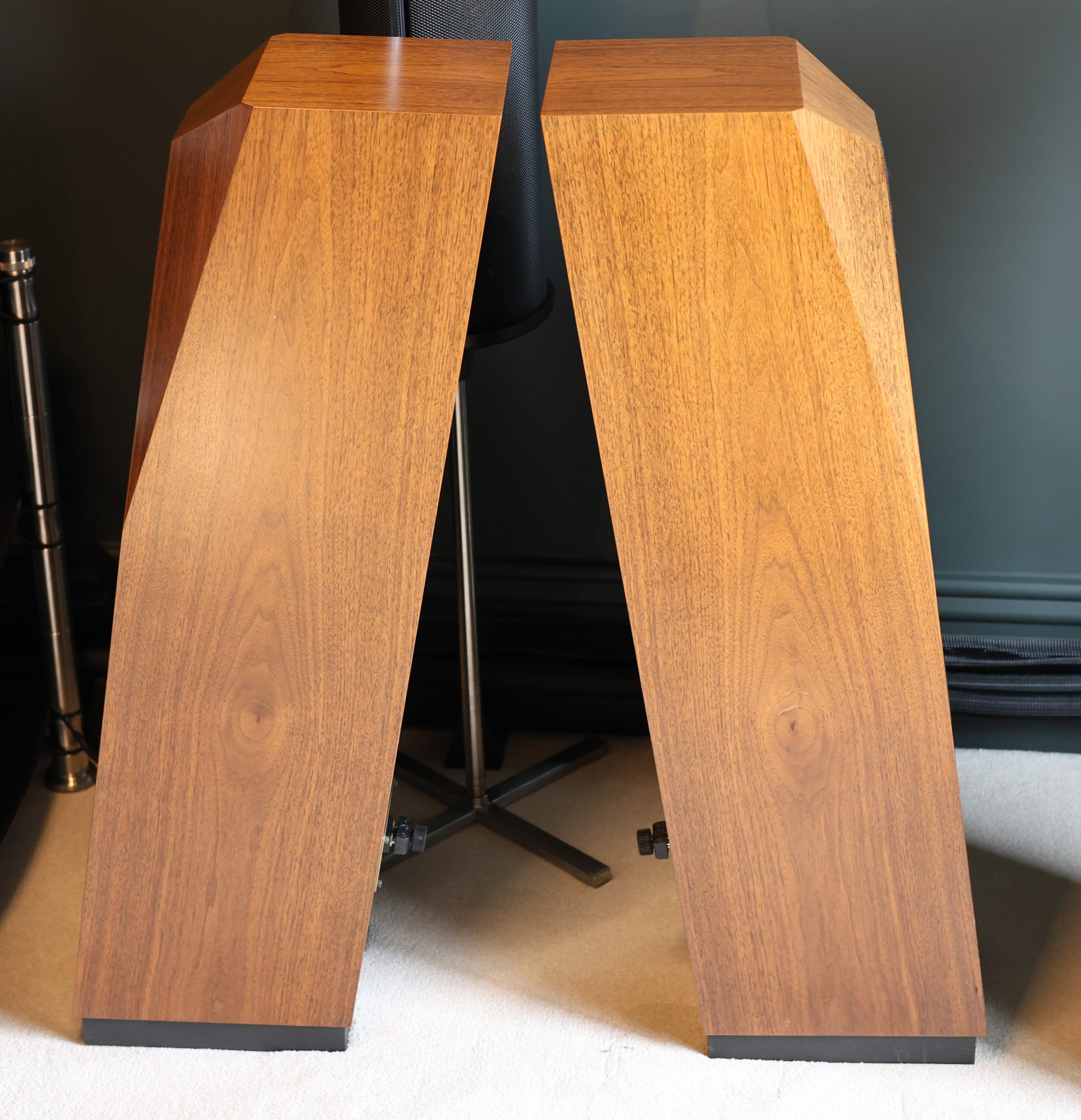 Avalon Idea mk2 Loudspeakers @ Audio Therapy