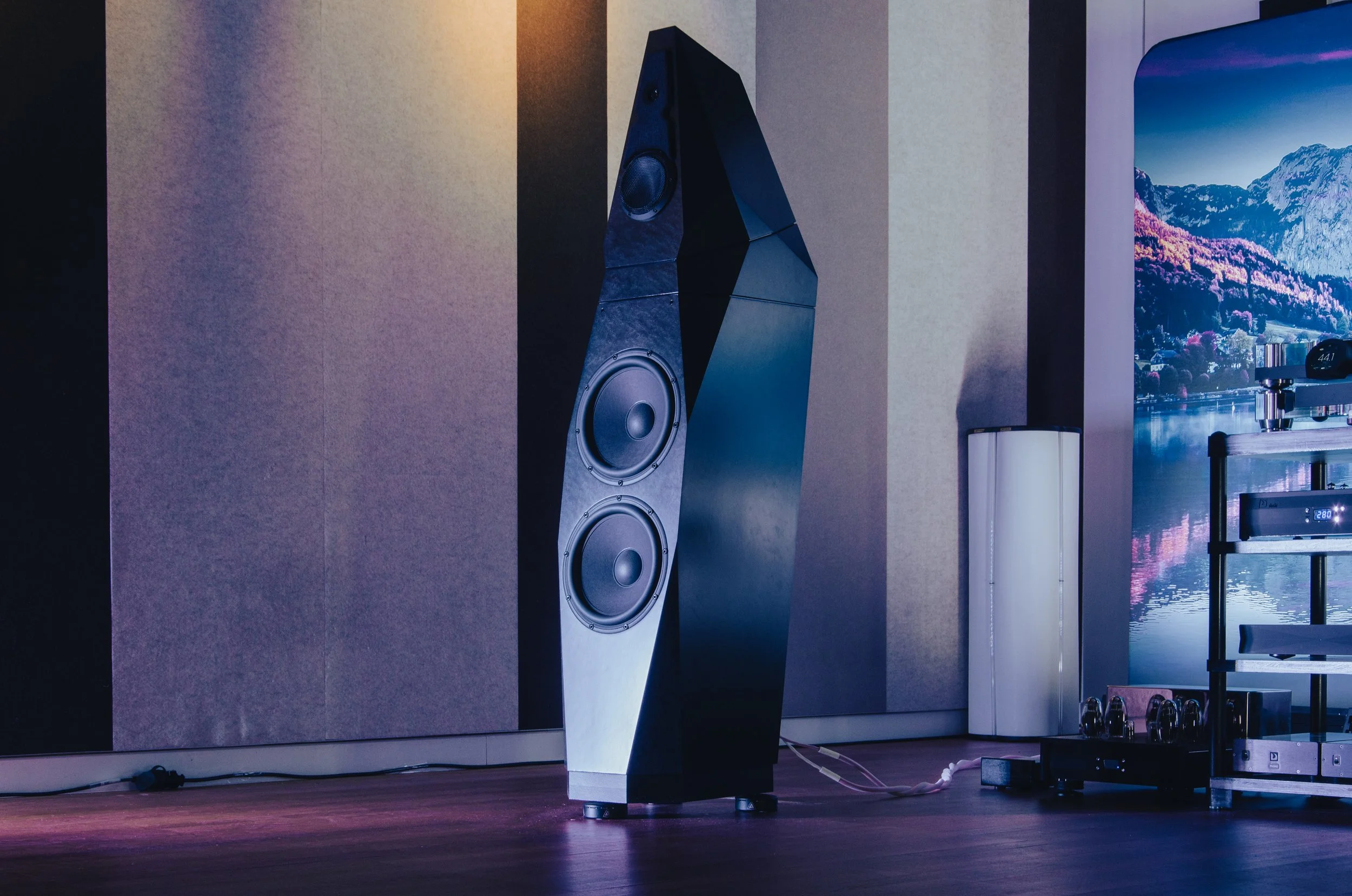 Avalon Saga Signature @ Audio Therapy