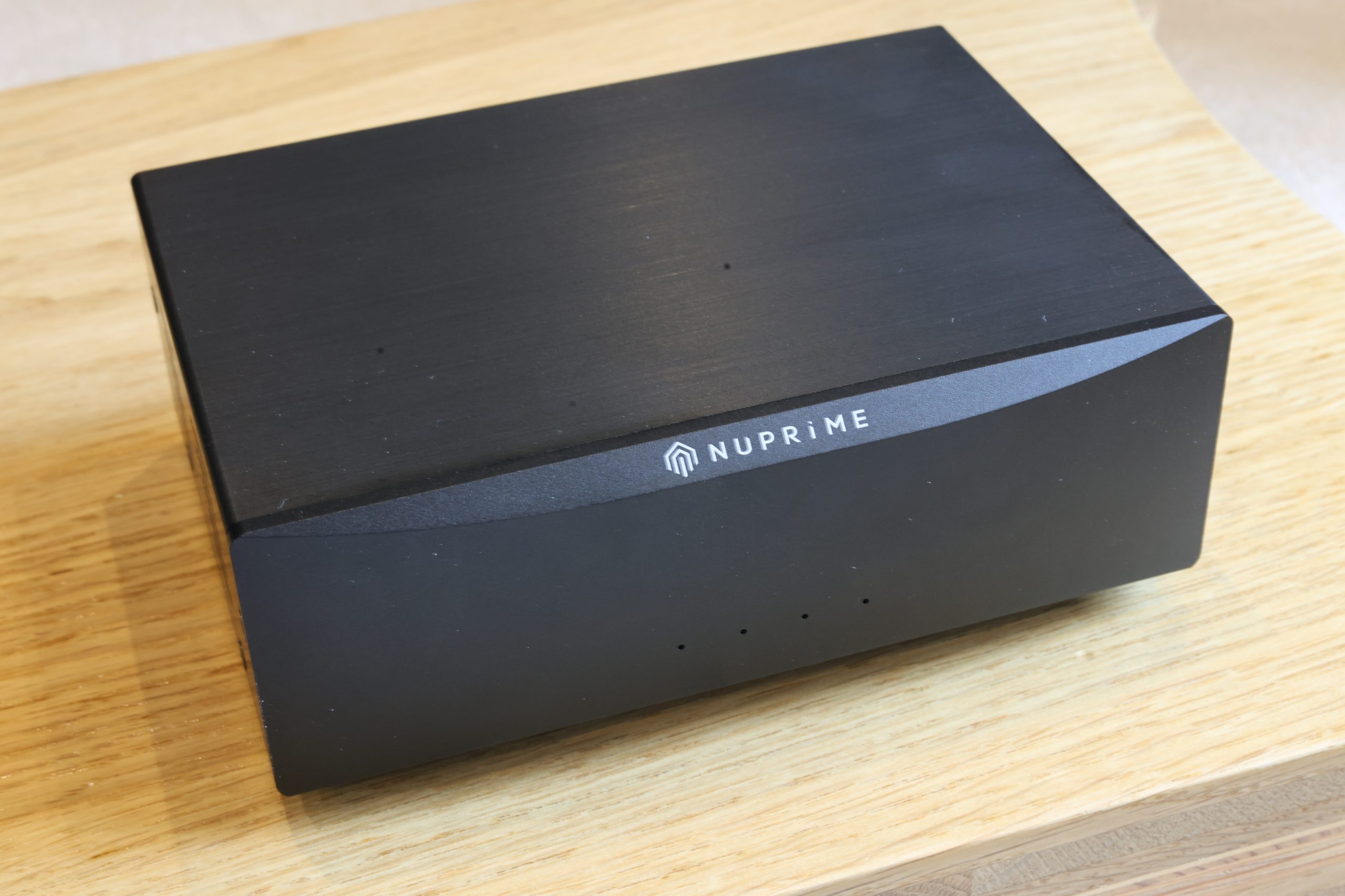 Nu-Prime Omnia SW-8 Switch and LPS-205 Power Supply @ Audio Therapy