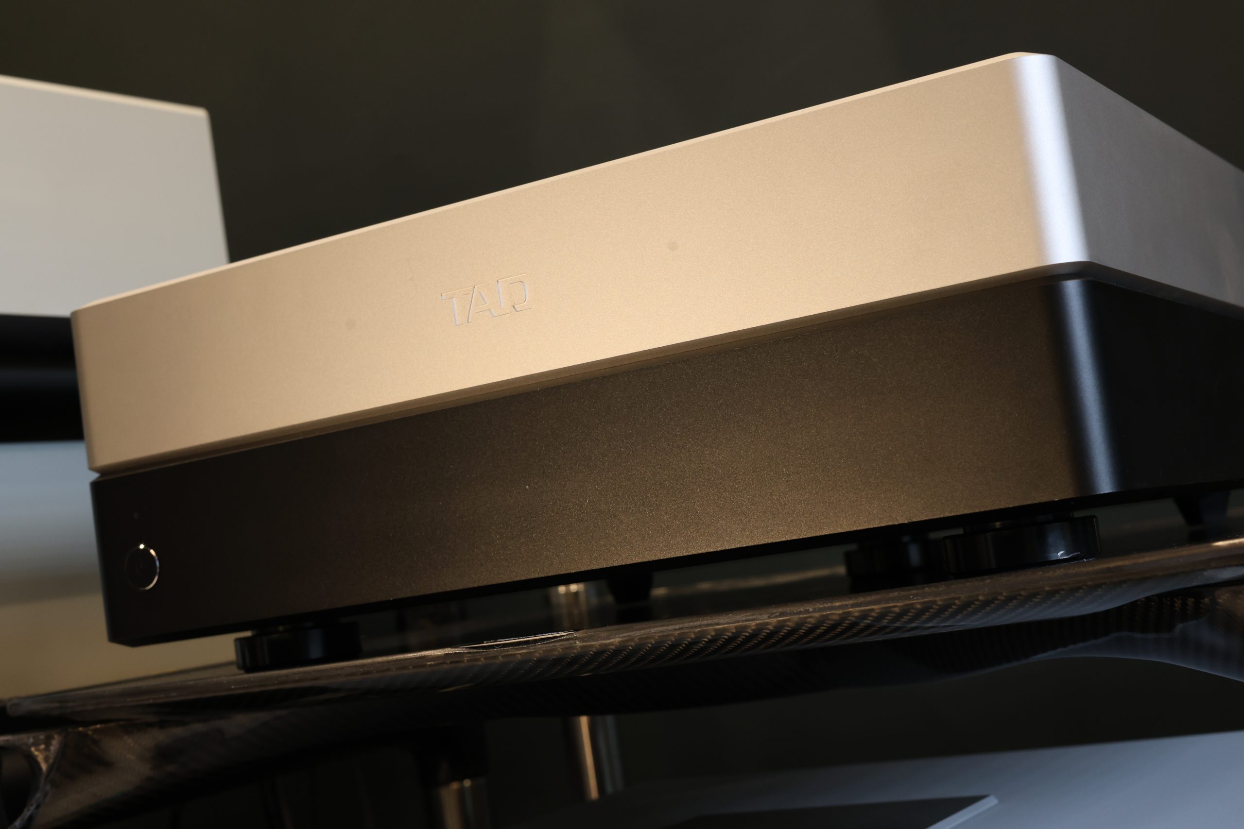 TAD M2500 mk1 Power Amplifier @ Audio Therapy