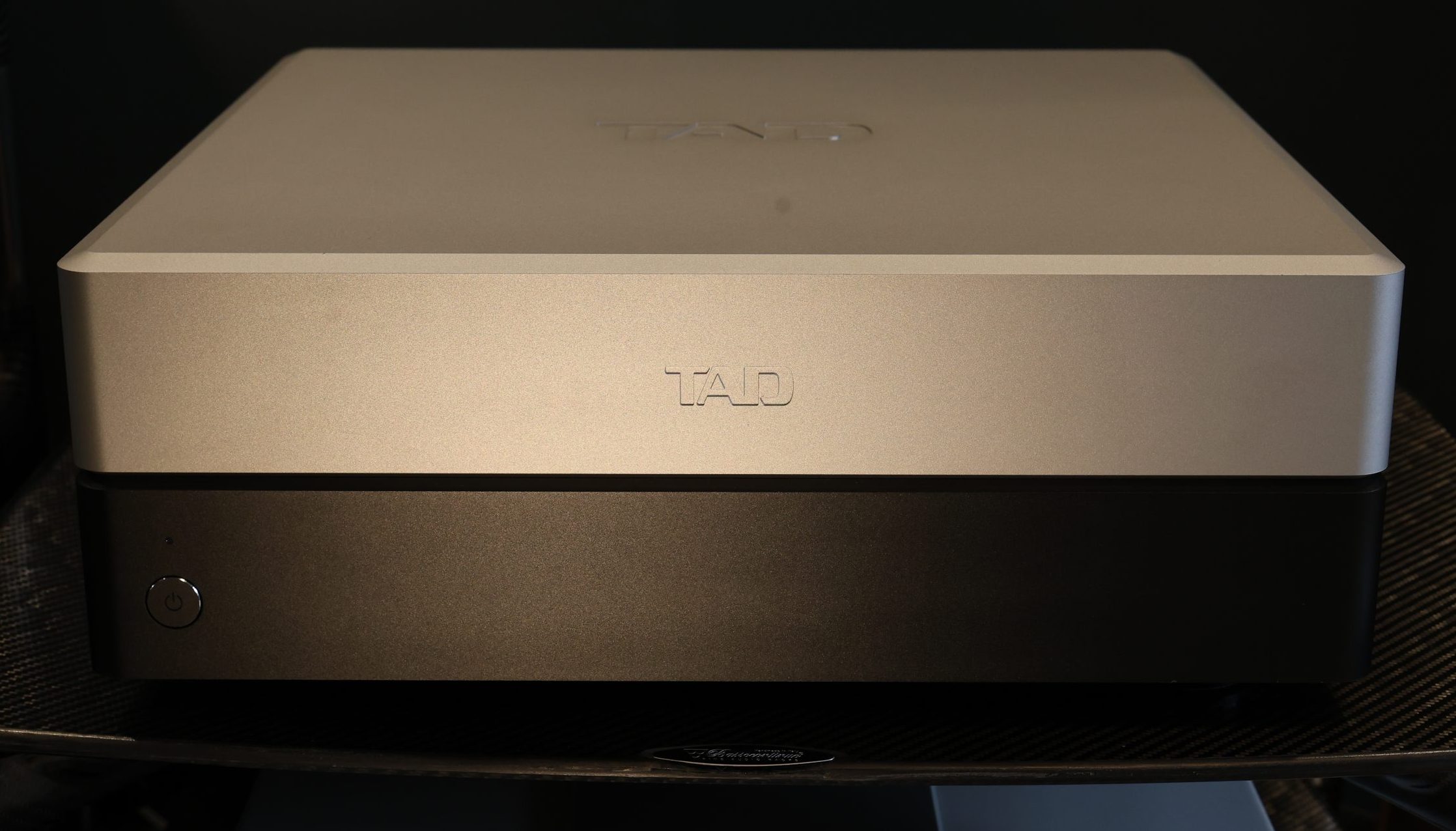 TAD M2500 mk1 Power Amplifier @ Audio Therapy