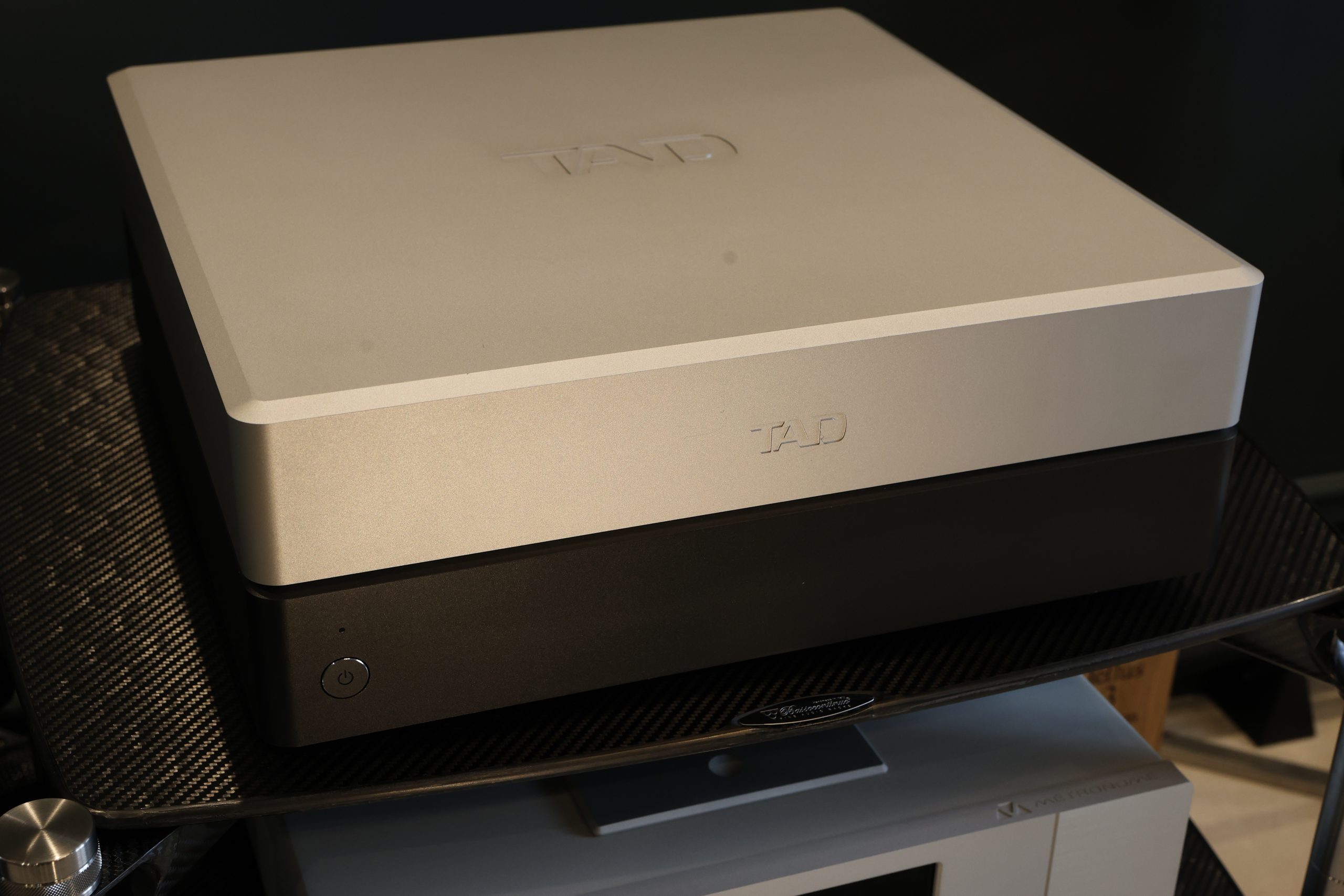 TAD M2500 mk1 Power Amplifier @ Audio Therapy
