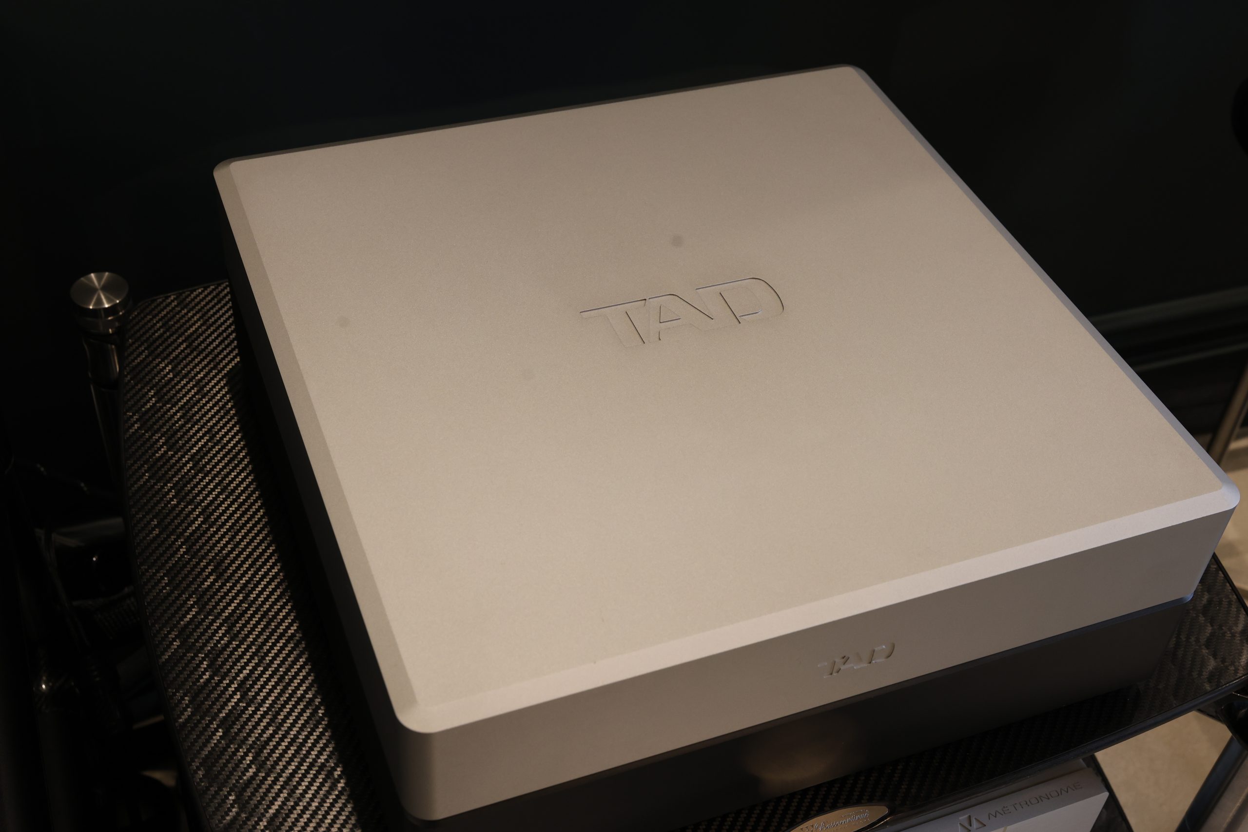 TAD M2500 mk1 Power Amplifier @ Audio Therapy