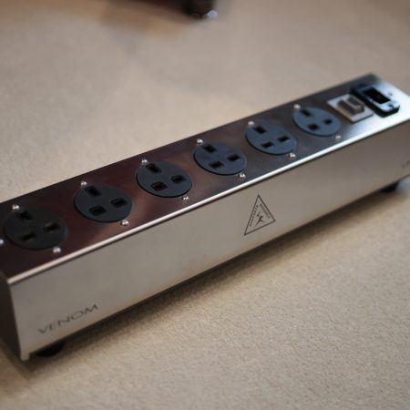 Shunyata Research Venom UK6 Power Conditioner